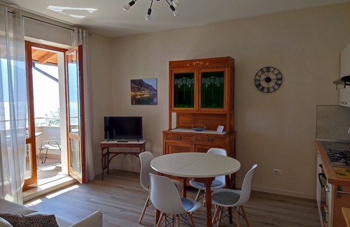Limone sul Garda Apartment | HOLIDAY APARTMENT IN PRIVATE HOUSE: FEELING AT HOME