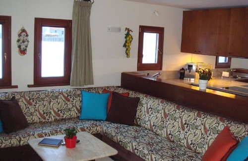 La Punt-Chamues-ch Apartment | Holiday apartment La Punt-Chamues-ch for 1 - 6 persons with 3 bedrooms - Holiday apartment