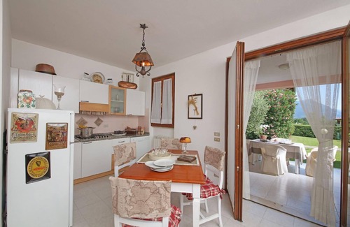 Manerba del Garda Apartment | Holiday apartment Manerba del Garda for 1 - 4 persons with 1 bedroom - Row house