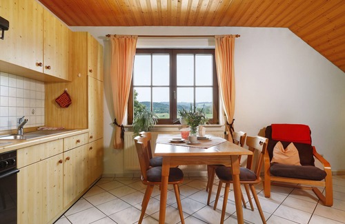 Deggenhausertal Apartment | Holiday Apartment 2 on “Wagenberg” Farm with Mountain View, Wi-Fi, Balcony & Garden