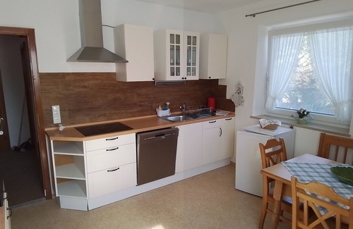 Anger Apartment | Holiday Apartment 'Auszeit' with Mountain View, Shared Garden and Wi-Fi