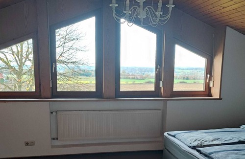 Griesstatt Apartment | Holiday Apartment "Bini" with Private Garden & Wi-Fi