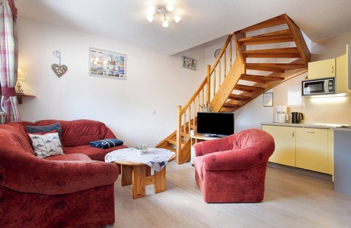 Wieck auf dem Darss Apartment | Holiday Apartment "Fewo 31 - Halbinsel Darss - Ostseen" with Private Terrace, Shared Garden & Wi-Fi