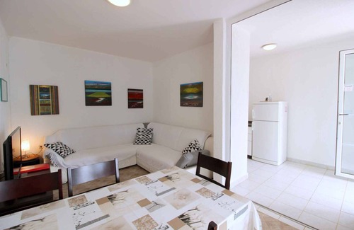 Novigrad Apartment | Holiday apartment directly on the beach