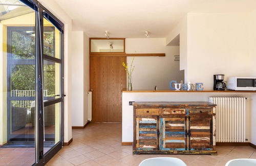 Vicopelago Apartment | Holiday apartment Ginestra with pool on the hills of Lucca view on the sea
