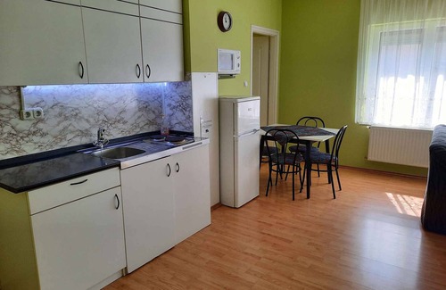 Siofok Apartment | Holiday apartment in a quiet street near the city center