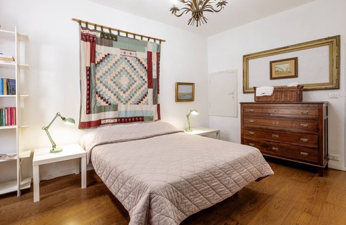 Pitigliano Apartment | Holiday Apartment "Casa Tra Le Rondini" with Wi-Fi