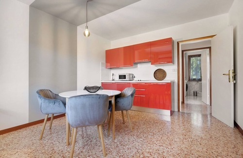Voltino Apartment | Holiday Apartment "Jose" with Shared Pool, Terrace & Wi-Fi