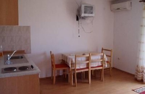 Kustici Apartment | Holiday apartment Kustici for 1 - 4 persons with 1 bedroom - Holiday apartment in one or multi-famil