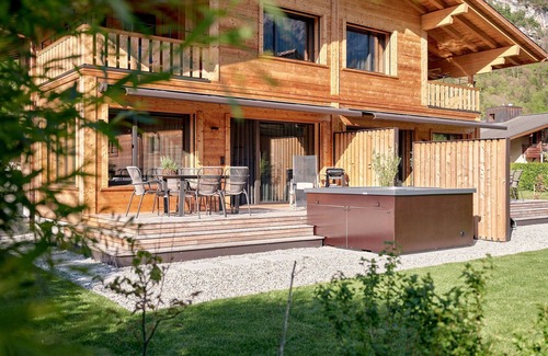 Meiringen Ski Chalet | Holiday apartment Meiringen for 1 - 5 persons with 2 bedrooms - Chalet