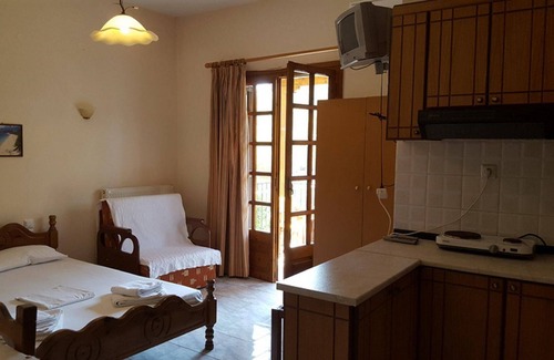 Kali Vrysi Apartment | Holiday apartment Millina for 1 - 9 persons with 4 bedrooms - Holiday apartment