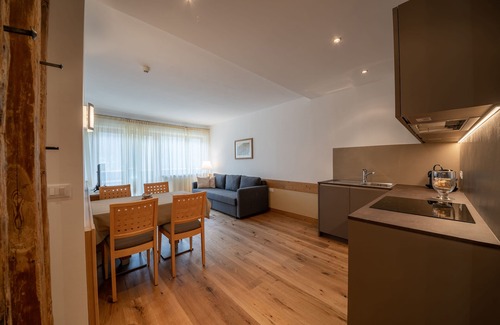 Santa Valburga Apartment | Holiday Apartment 'Pöder Flimkanzel' with Mountain View, Balcony, Shared Garden & Wi-Fi