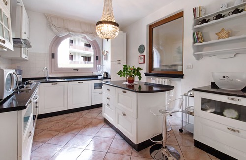 Taceno Apartment | Holiday Apartment 'Seraphic Home Italy' with Mountain View, Mini Pool & Wi-Fi