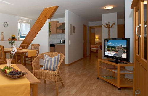 Biederbach Apartment | Holiday Apartment 'Talblick' with Balcony and Wi-Fi