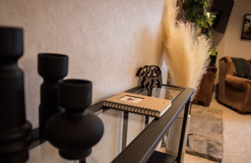 New Market Cabin | Holiday Cabin 2BR in Sandstone Lane