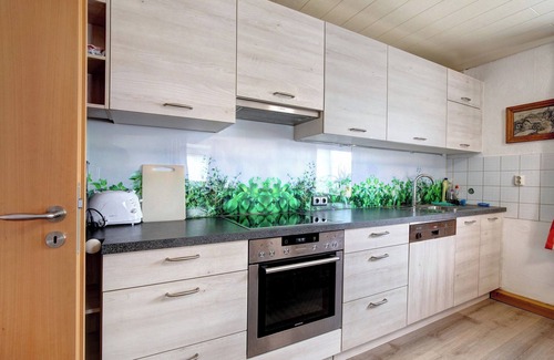 Dillingen an der Donau House | Holiday Home 'Haus Steinheim' with Shared Terrace, Shared Garden and Wi-Fi