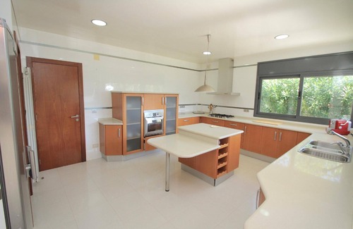 L'Hospitalet de l'Infant House | Holiday house Hospitalet del Infante for 1 - 8 persons with 4 bedrooms - Holiday home