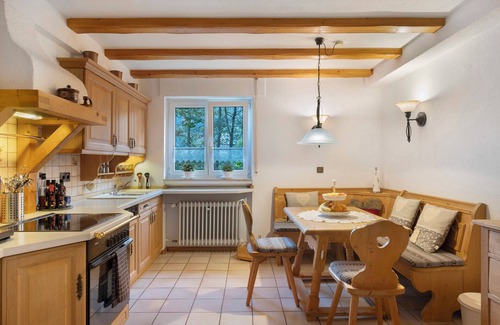 Merzhausen Apartment | Holiday flat ‘Am Dorfbach’ with private outdoor seating and Wi-Fi