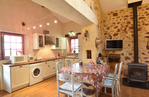 Montferrand-du-Perigord House | Holiday Home Montferrand Pool & Terrace
