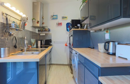 Saint-Quay-Portrieux House | Holiday Home 'Maison Du Pêcheur 150 M Plages' with Private Garden and Wi-Fi