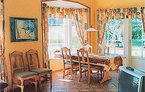 Lysvik House | Holiday Home Östra Berga Lysvik