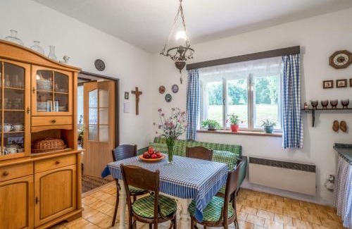 Bela nad Radbuzou House | Holiday Home Újezd Svatého Kříže by Interhome