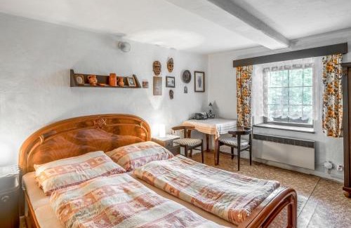 Bela nad Radbuzou House | Holiday Home Újezd Svatého Kříže by Interhome