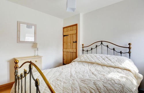 East Rudham House | Holiday Home 18 The Green by Interhome