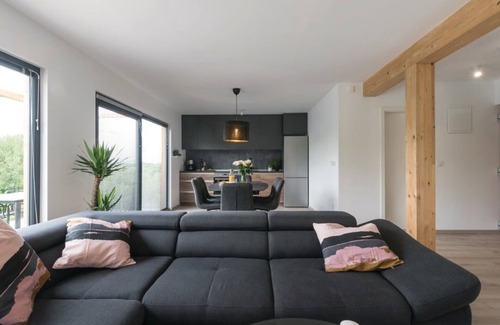 Lekenik House | Holiday Home Arbaro - Three Bedroom Holiday Home with Pool