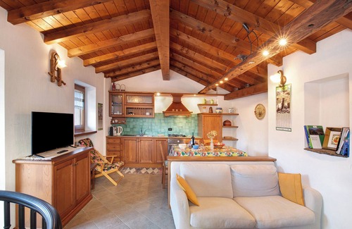 Paglio House | Holiday Home "Baita Margherita" with Mountain View & Private Terrace