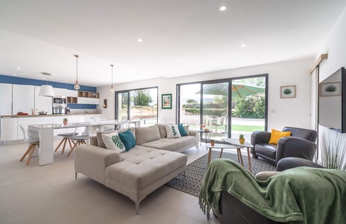 Beaufort Villa | Holiday Home Beaufort with Private Pool