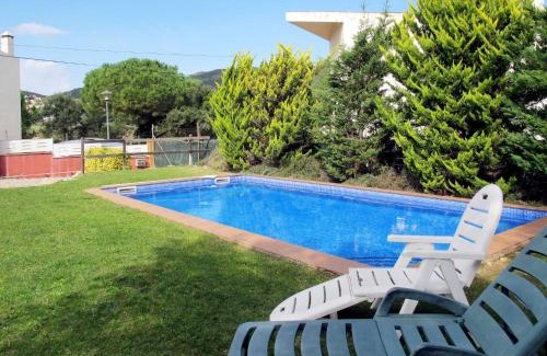Calonge House | Holiday Home Bretos 8 - CGE 215 by Interhome