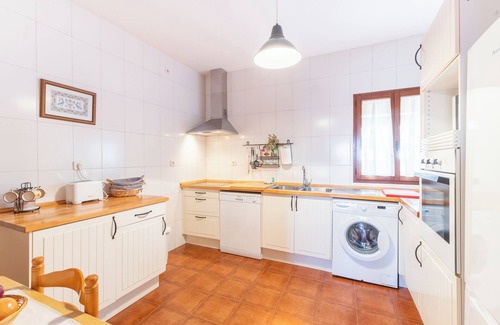 Rades de Abajo House | Holiday Home 'Casa El Arroyal' with Private Pool, Private Terrace and Wi-Fi