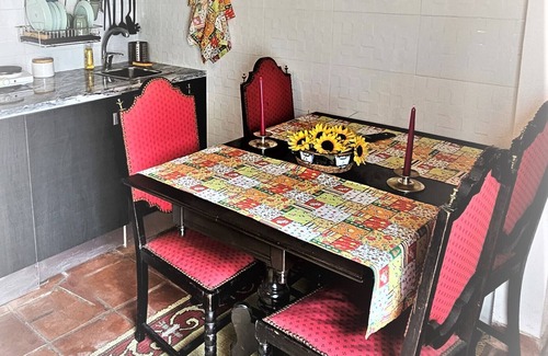 Nossa Senhora do Pranto House | Holiday Home "Casa Do Campo Dornes Dois" with Shared Pool, Shared Garden & Wi-Fi