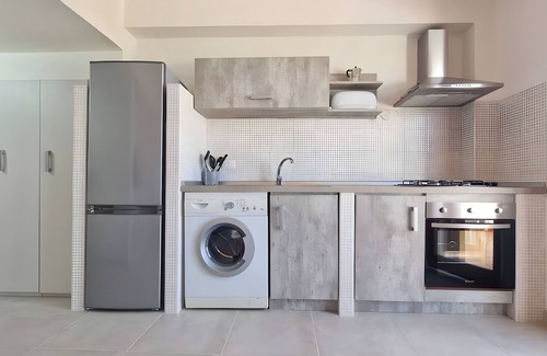 Praia a Mare House | Holiday Home 'Casa Nuovissima' with Sea View, Wi-Fi and Air Conditioning
