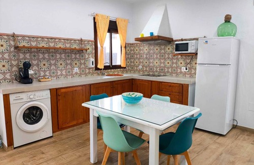 Zahora House | Holiday Home "Casa Trafalmar" with Pool, Wi-Fi, Garden & Terrace