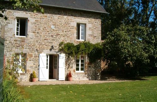 Vergoncey House | Holiday Home Château de Boucéel Mont Saint Michel