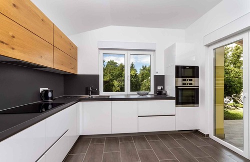 Balatonbereny House | Holiday home close to Lake Balaton, with modern equipment, washing machine, dishwasher.