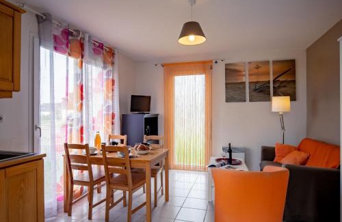 Saint-Pabu House | Holiday Home de Beniguet by Interhome