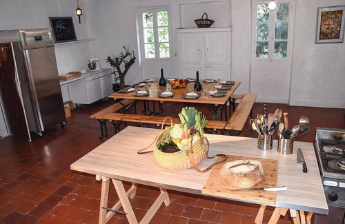 Issac House | Holiday Home 'Domaine De La Contie' with Private Terrace, Private Garden and Wi-Fi