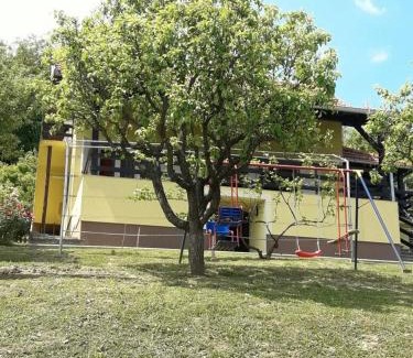 Sveti Kriz Zacretje House | Holiday Home Dora