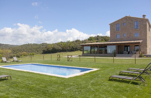 Prats de Llucanes Villa | Holiday home of great standard. Rural property for 46 persons and great views.