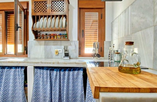 Villanueva del Rey House | Holiday Home 'El Retiro Vivienda Rural' with Private Pool, Private Terrace and Wi-Fi