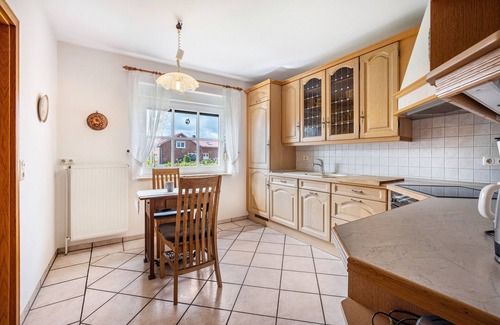 Schafstedt House | Holiday Home 'Ferienhaus Erlengrund A' with Private Terrace, Private Garden and Wi-Fi