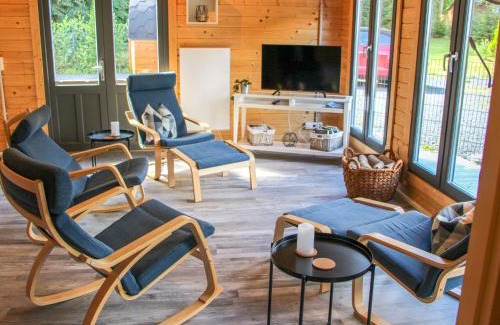 Enspel House | Holiday Home Ferienhaus Sarahlita by Interhome