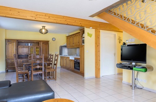 Rupt-sur-Moselle House | Holiday Home 'Gîte Cerf' with Private Terrace, Wi-Fi and Air Conditioning