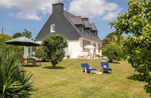 Pleumeur-Bodou House | Holiday Home Gueradur by Interhome