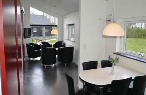 Spjald House | Holiday Home Halvejen Hytte Spjald I