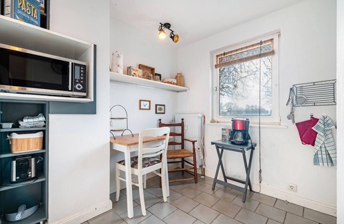 Oyten House | Holiday Home 'Harmonie Hof' with Private Terrace and Wi-Fi