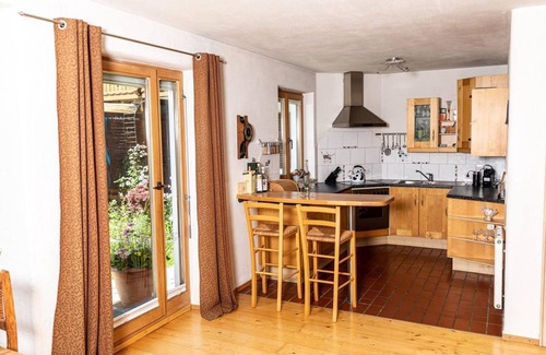 Liesfeld House | Holiday Home Haus Evelin with Garden & Grill